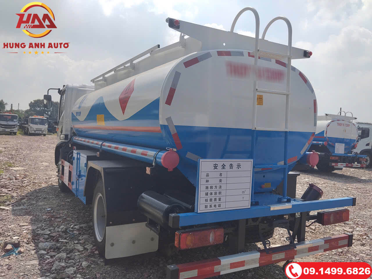 Xe bồn xitec chở xăng dầu Dongfeng 8.2 Khối Xe bồn xitec chở xăng dầu Dongfeng 8.2 Khối